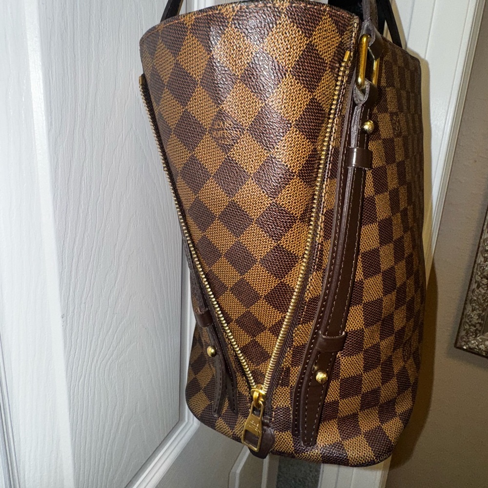 Louis Vuitton Cabas Rivington tote. With COA from entrupy. - Picture 8 of 17